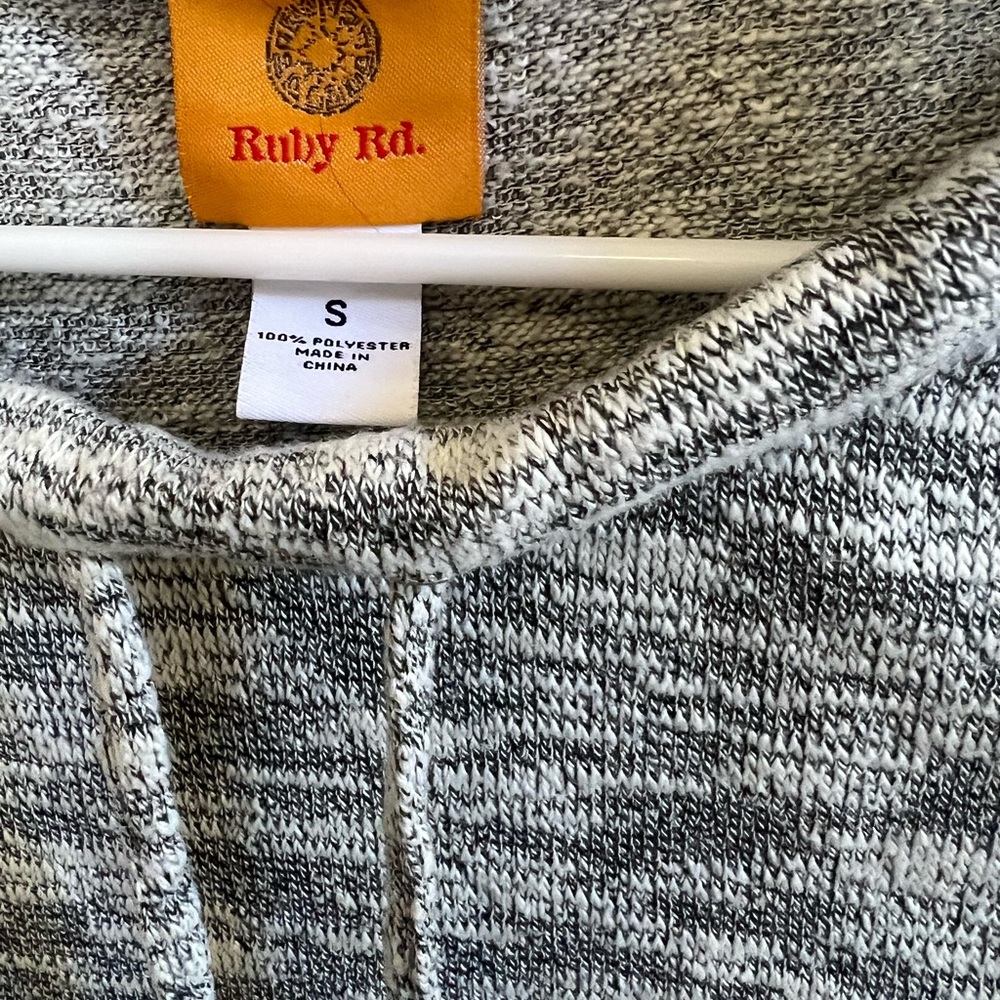 Ruby Rd. Black and White Knit Top - Picture 3 of 3